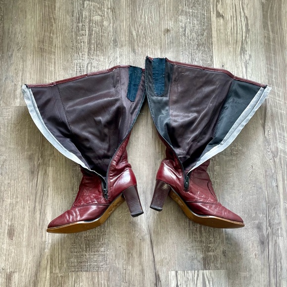 Vintage 1970s Cherry Cola Red Knee High Leather Heeled Boots - Picture 11 of 13